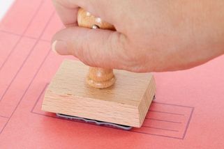 Úřady omylem prohlásily Francouzku za mrtvou. Seniorka musí složitě dokazovat, že žije - Novinky